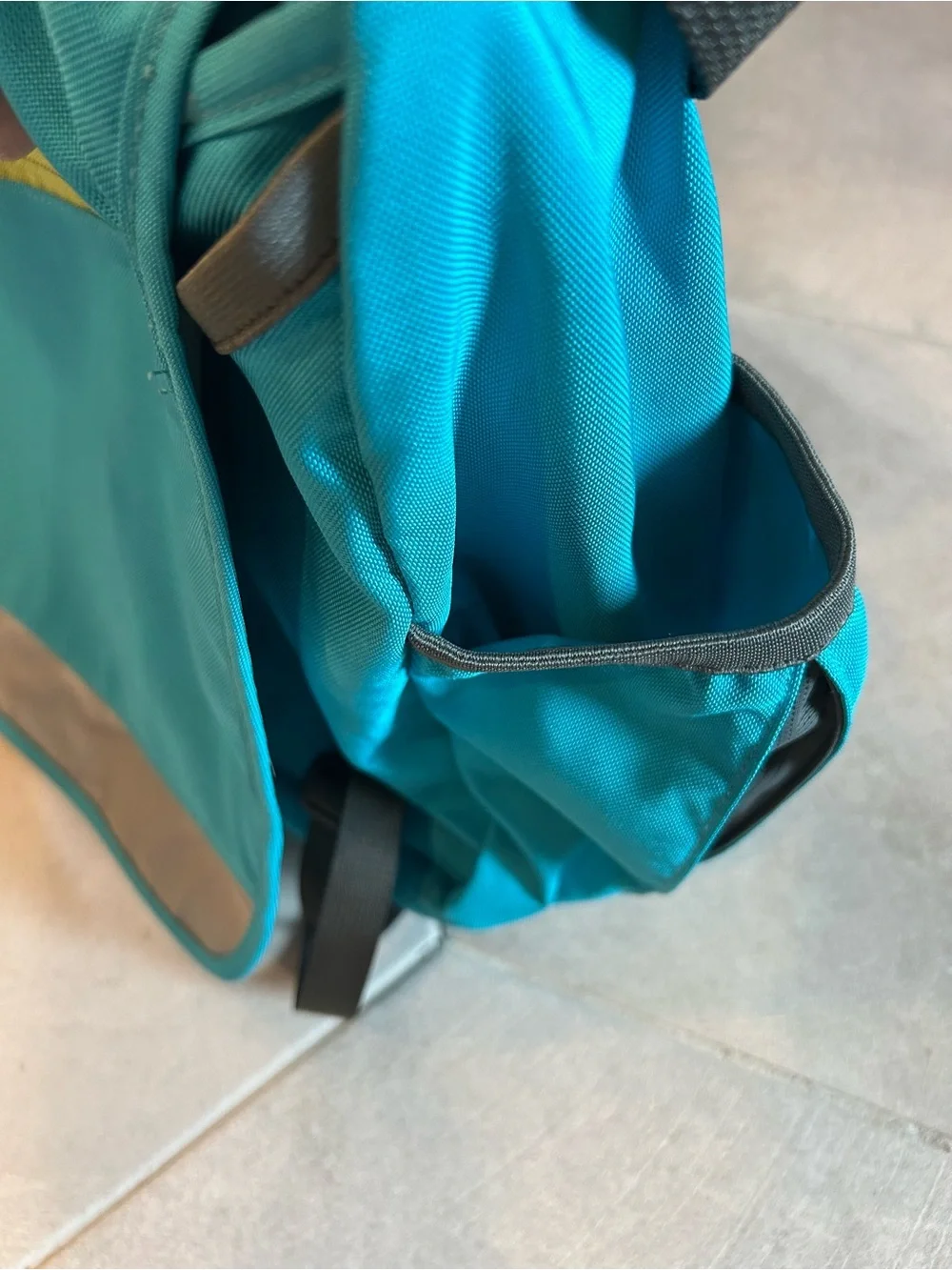 Patagonia messenger bag